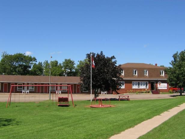 Summerside Motel &Cottages Экстерьер фото